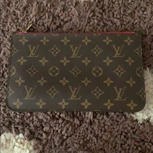 Louis Vuitton wallet/ pouch